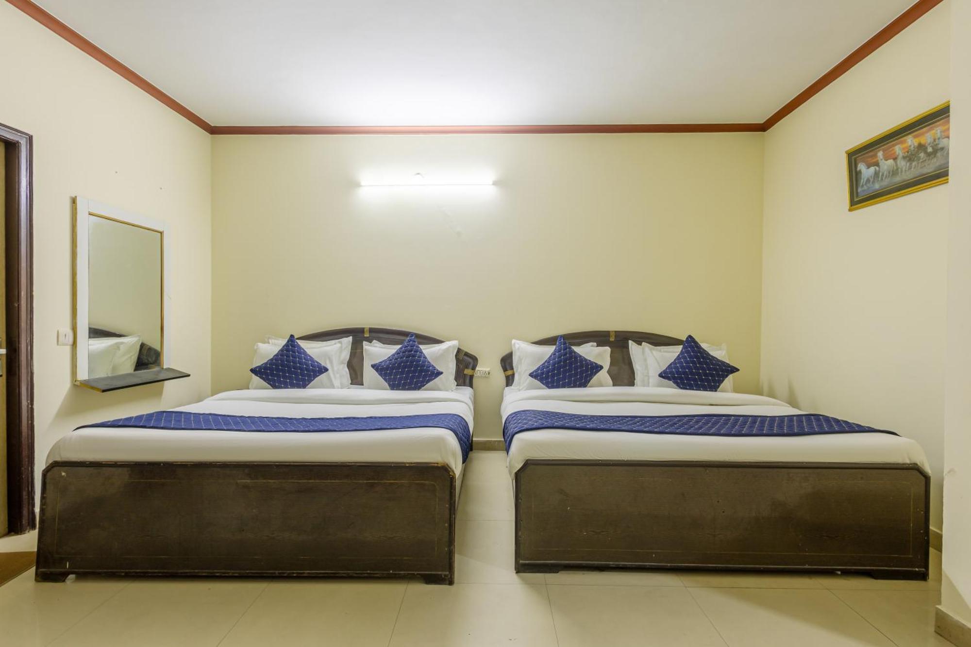 Monarch Igi Airport Mahipalpur 2*