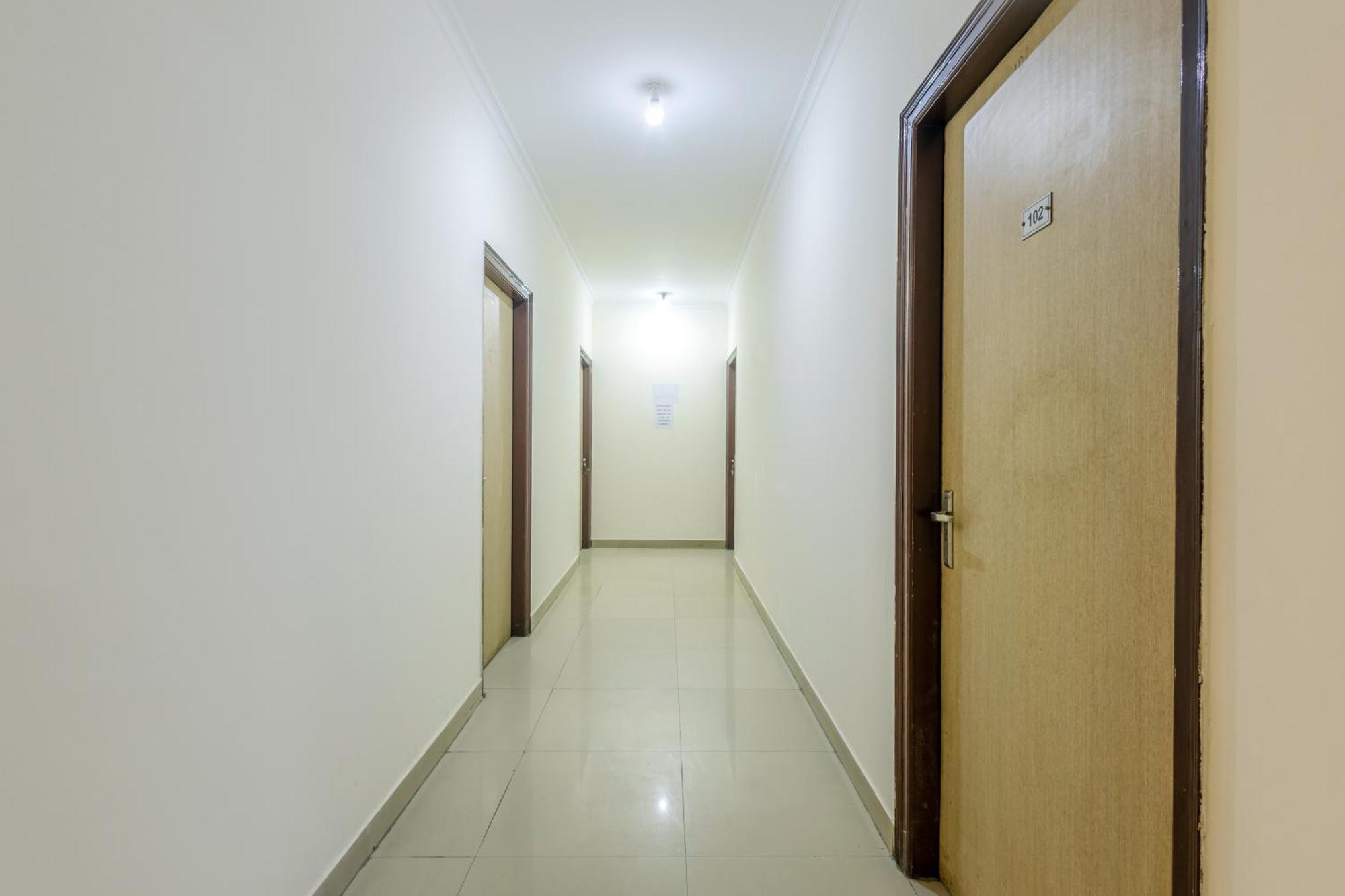 Hotel Monarch Igi Airport Mahipalpur